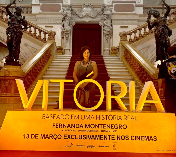 No Teatro Municipal de São Paulo. Cristina Lopes na pré-estreia do filme 'Vitória', produzido pela Conspiração com o Glo