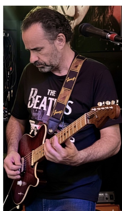 Zé Paulo Panegossi. Músico lançava o single 'Stones em Matão'
